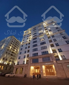 آغوش همیشگی البرز / رونیکا پالاس