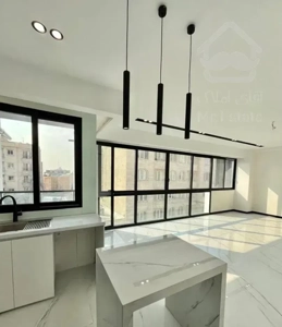 ۲۰۰      /      مـدرن     /  کلیدنخورده