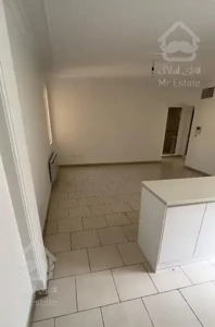 ۷۱ متر / ۲ خواب / ۱۲ ساله / با پارکینگ / شیرمرد