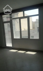 ۶۰ متر با پارکینگ