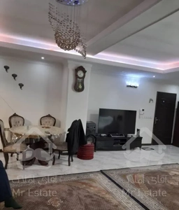 ۱۰۸متر/ دوخواب/فول امکانات/سالن غرق نور