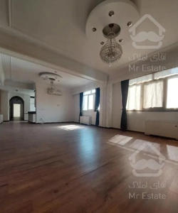 برج باغ، ۱۷۰ متر، بدون مشرف، در نیاوران پارک مهر