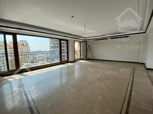 آپارتمان ۲۷۰متر نیاوران ۳خواب نوساز فول تراس نورگیر ویو