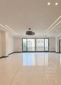 سنبل/205متر/سه خواب/غرق در نور