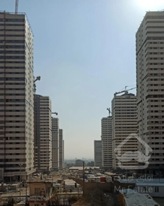 ۱۰۶ متر جنوب شرقی ویو باز شهر طبقه ۲۳ برجهای خرازی