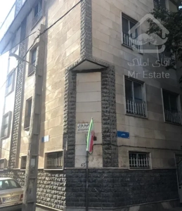 فروش آپارتمان ۴۰ متری ۱ خوابه طبقه ۱ در شمشیری