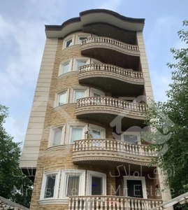 فروش آپارتمان طبقه چهارم ۱۱٠ متر در بلوار طالقانی