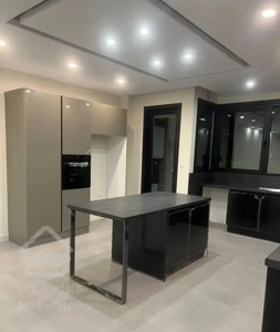 4 پارکینگ / 140 متر / 3 خوابه / بهارشیراز