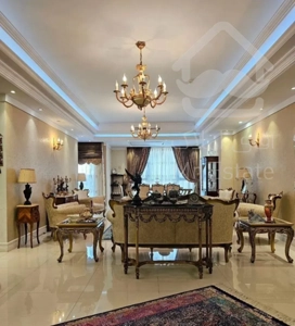 شهرک غرب ۱۳۵ متر/فلامک شمالی/۲پارکینگ/روبه آفتاب