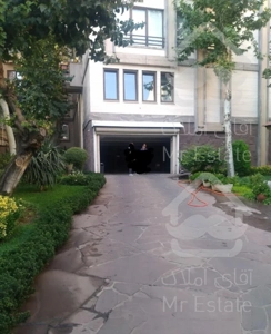 ۱۴۵متر۳خواب۲پارکینگ