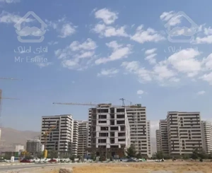 ۱۵۲متر۳خ با ۲پارکینگ غرب دریاچه