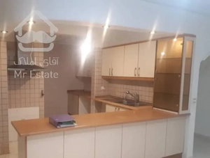 130 متر سعادت آباد بالای میدان کاج