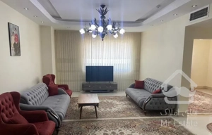 ۸۵متر/رو ب آفتاب//لابی /سرایداری