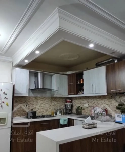 ۴۵متری/طبقه اول/با پارکینگ سندی و بالکن