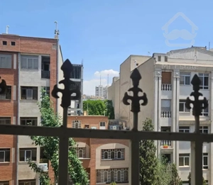 آپارتمان ۱۲۳م فول ۲ خواب قیمت استثنایی پالیزی