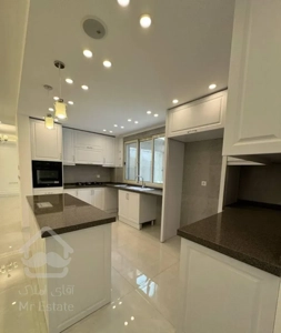 قیطریه ۱۵۶مترسه خواب رو به آفتاب زیر قیمت منطقه