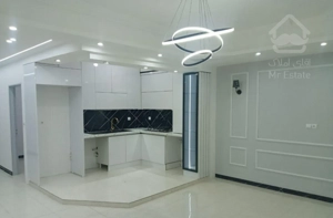 آپارتمان لاکچری/ کلیدنخورده/ تاپ لوکیشن/ حیاط دار