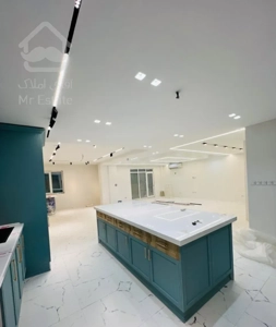 تک واحده ۲۰۵متری زمین شهری بهارستان بر اصلی نوساز