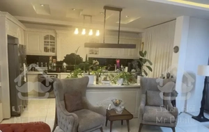 آپارتمان/ ۱۰۰ متر / خوش نقشه/ فول در الهیه