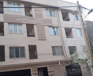 اپارتمان ۷۴ متری تمیز