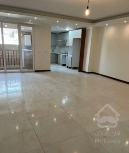۱۱۰متری ۲خوابه ۵ سال ساخت