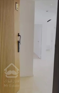 ۸۳متر/نوساز/سالن پرده خور قدی/متریال برند/جنت شمال