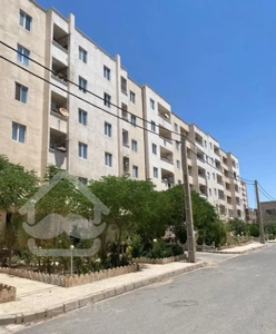 آپارتمان فروشی ۸۳متر پارکینگ و انباری