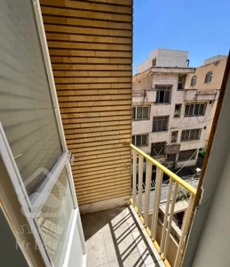 فروش آپارتمان ۳۸ متری ۱ خوابه طبقه ۳ در امیریه