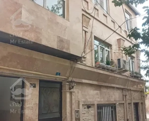 اپارتمان ۵۸ متری غرق در نور