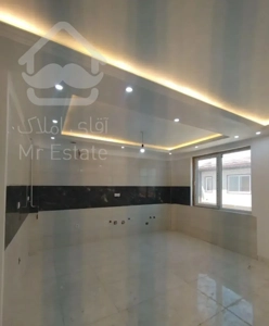 ویلایی خ بابک مناسب آرایشگاه و غیره..