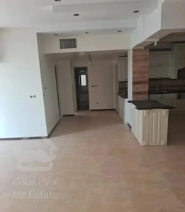 140متری/سالن بزرگ خوش نقشه/اشرفی اصفهانی/2پارکینگ