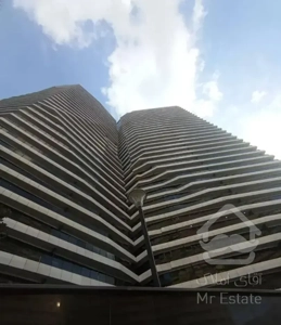 آپارتمان۸۲متر/۱خواب/مدرن/آکواریوم/الماس شیشه