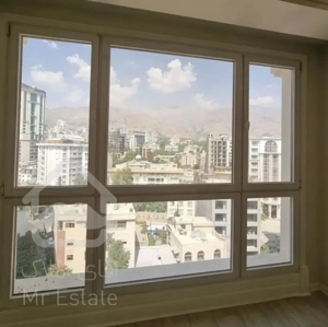 ۲۰۵ متر ۳ خواب نورگیرعالی وشیک نیاوران (عمار)