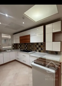 ۸۰متر افتابگیر ۱۰ساله فول امکانات فلکه اول صادقیه