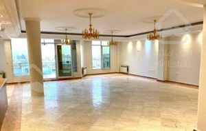 آپارتمان ۳۰۰ متر/سه خواب/فول امکانات