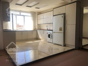 آپارتمان ۸۵متر/۲خواب /فول امکانات /جنب آباد