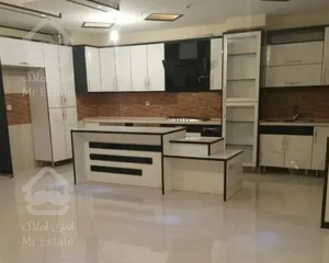 101 متر 2 خواب فول امکانات طبقه 5 جنت اباد جنوبی