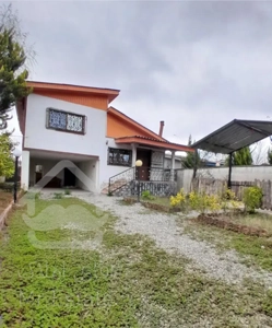 ویلا نیم پیلوت ۳۰۰متری حیاط دار درمنطقه آهودشت