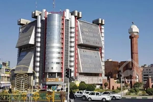 فروش تجاری در صادقیه ((گلدیس))