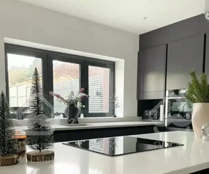 چیتگر ، واحد ۱۱۵ متری در برج رومنس حکیم