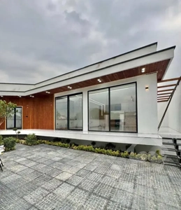 ویلا 250 متری/ سندششدانگ/ جاده دریا