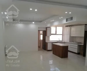 آپارتمان نوساز، صادقیه