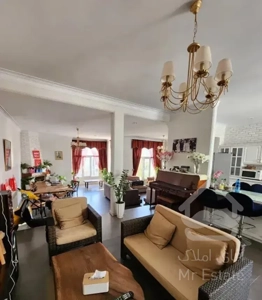 آپارتمان۲راهی قلهک240 متری تک واحدی ۲پارکینگ