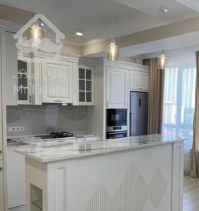 فرمانیه ۱۹۵ متر ۳ خواب ۳ پارکینگ طبقه دهم