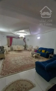 اپارتمان تک واحدی ۱۲۵ متری طالب املی  طبقه دوم