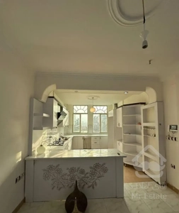 آپارتمان۹۰متری/اقبال/دوخواب/آسانسور/نورگیر