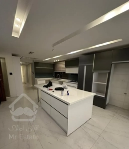 فروش آپارتمان ۲۳۲ متری با ۴ تراس بزرگ