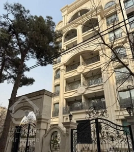 آپارتمان 150 متری / تک واحدی / آشپزخانه سرجلو