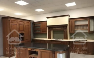 اپارتمان۷۳مترهمکف‌با۱۰۰مترحیاط بازسازی‌لوکس‌توکلی