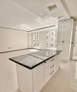 کـلـیدنـخـورده / ۱۷۰متر ۳خواب /مــ‌رزداران شـرقــی